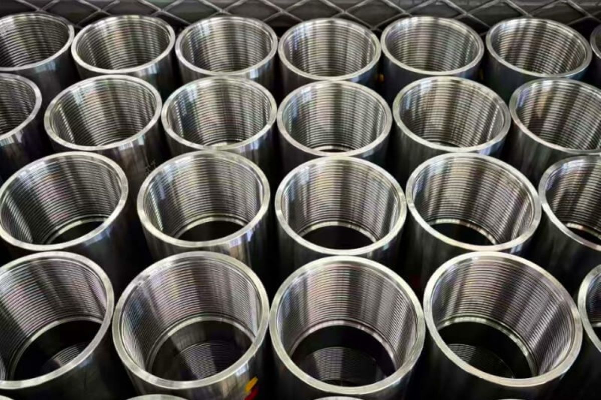 API 5CT casing and tubing coupling for oil well