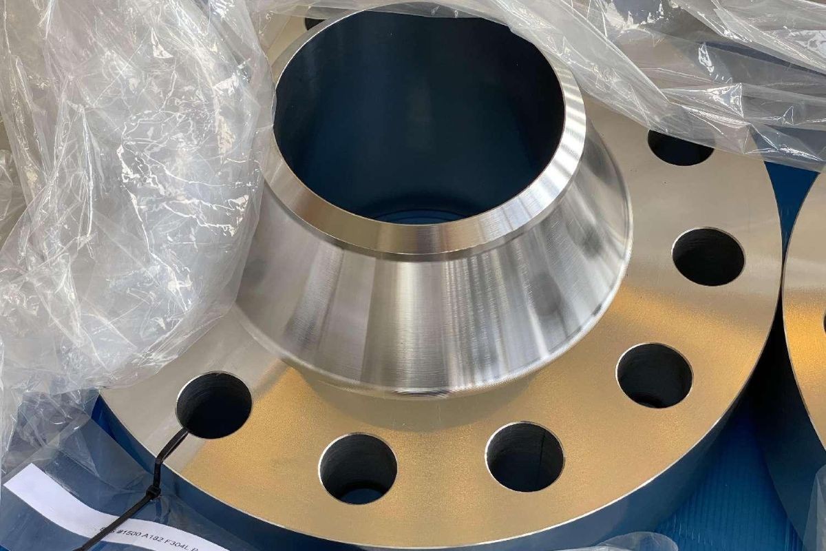 Carbon steel welding neck flange, pipe flange for pipeline connection