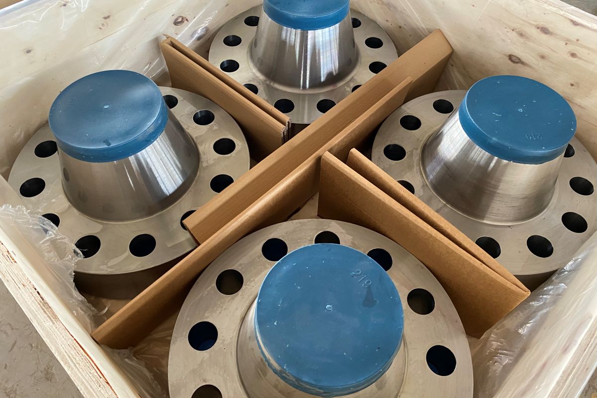 Carbon steel welding neck flange, pipe flange for pipeline connection